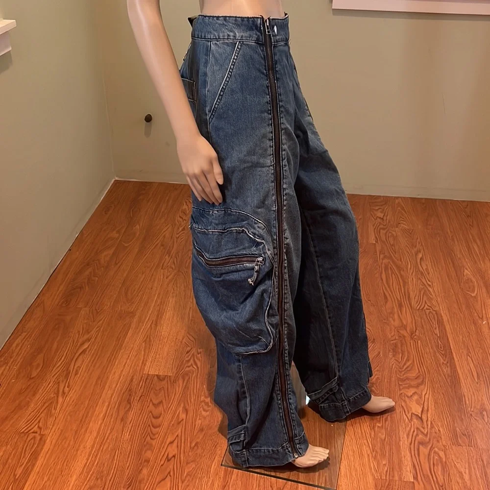 Boutique Cargo Style Jeans With Zippers Down Front Of Legs Size 13 - Picture 4 of 12